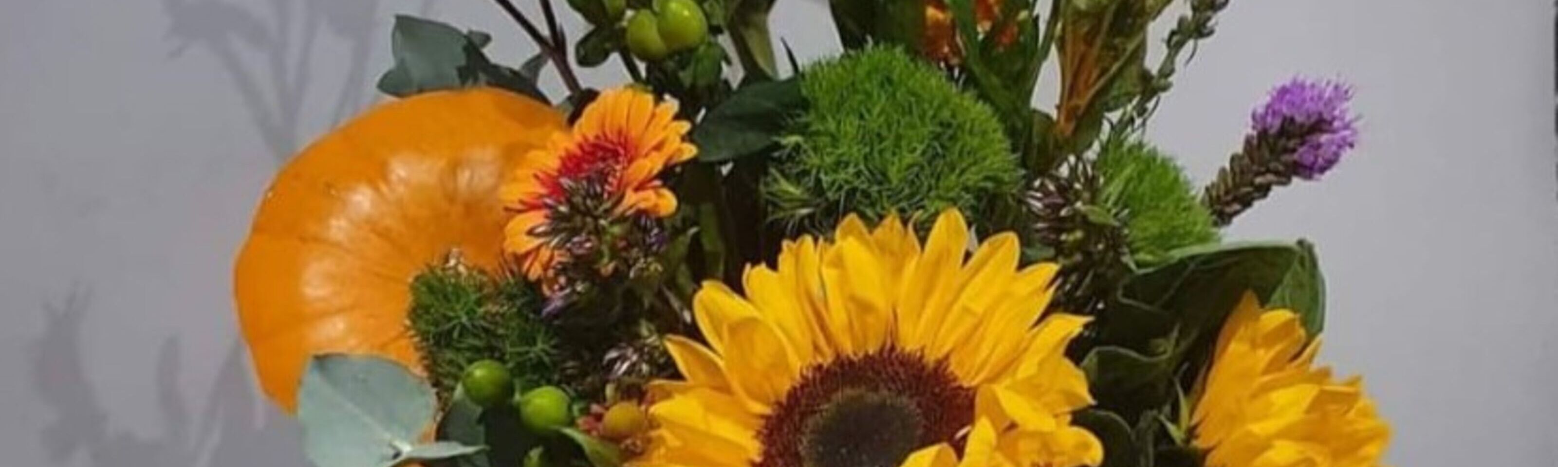 AUTUMN/HALLOWEEN THEMED FLORISTRY WORKSHOP